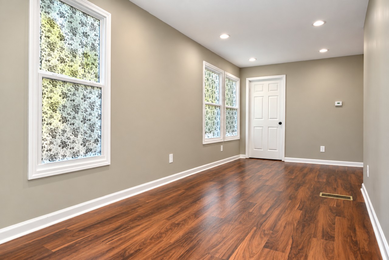 728 Heywood Ave - Photo 2 of 12