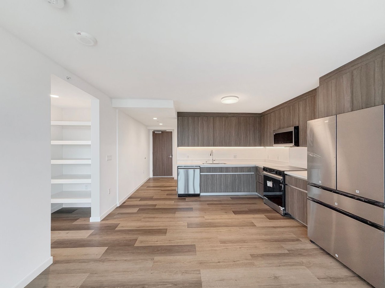 1500 Rycroft St #2707 - Photo 6 of 13
