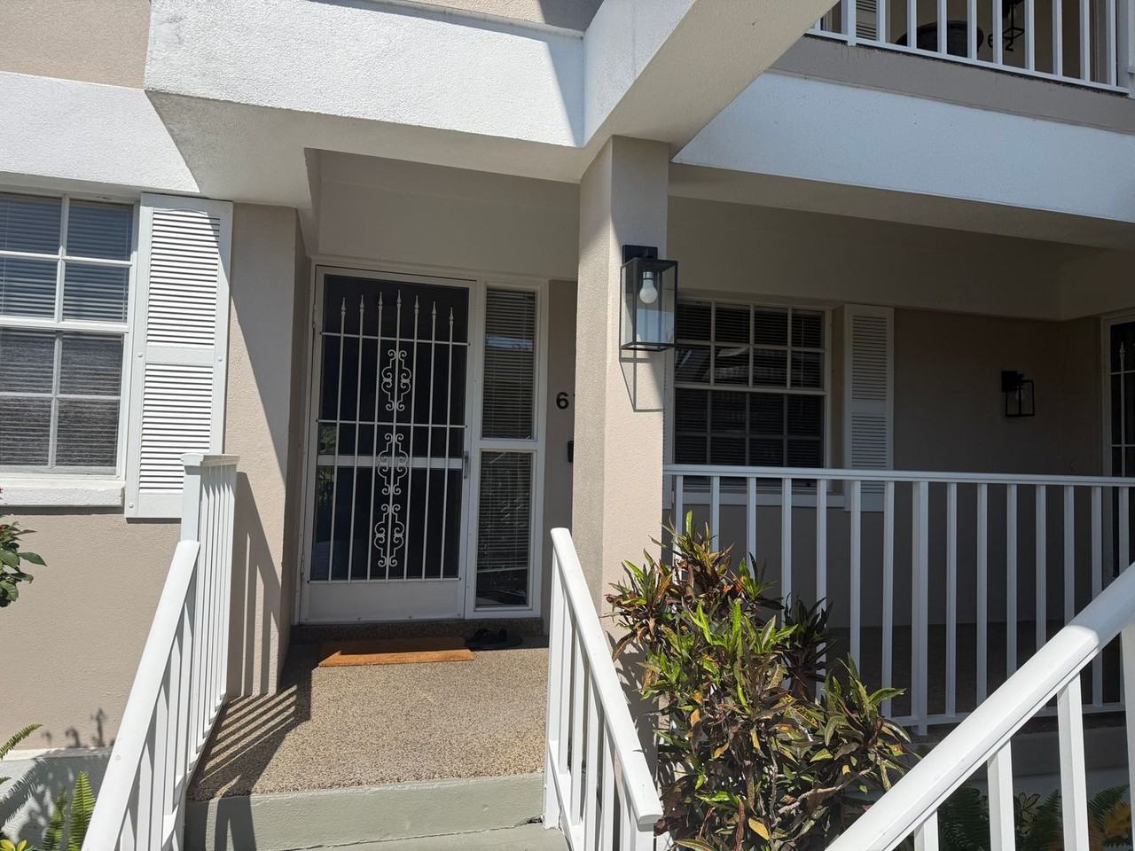 614 Estuary Dr - Photo 2 of 10
