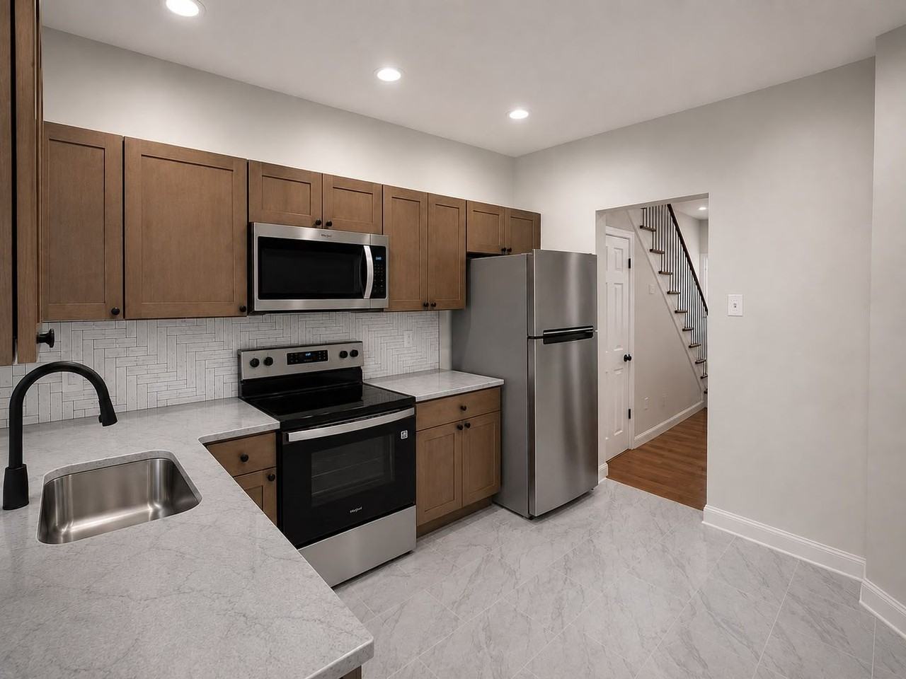 2336 Mountain St - Photo 4 of 15