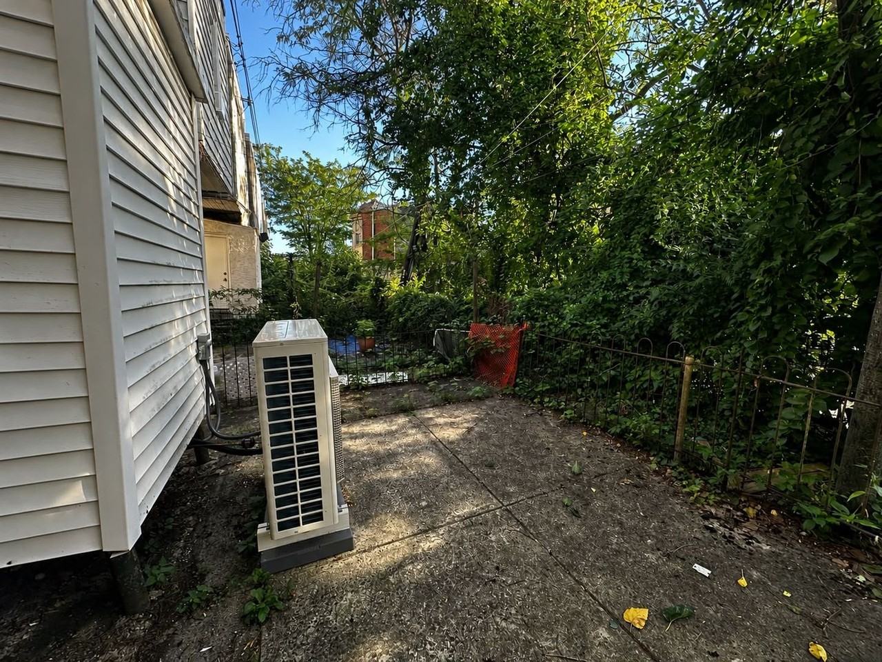 6534 N Lambert St - Photo 7 of 21
