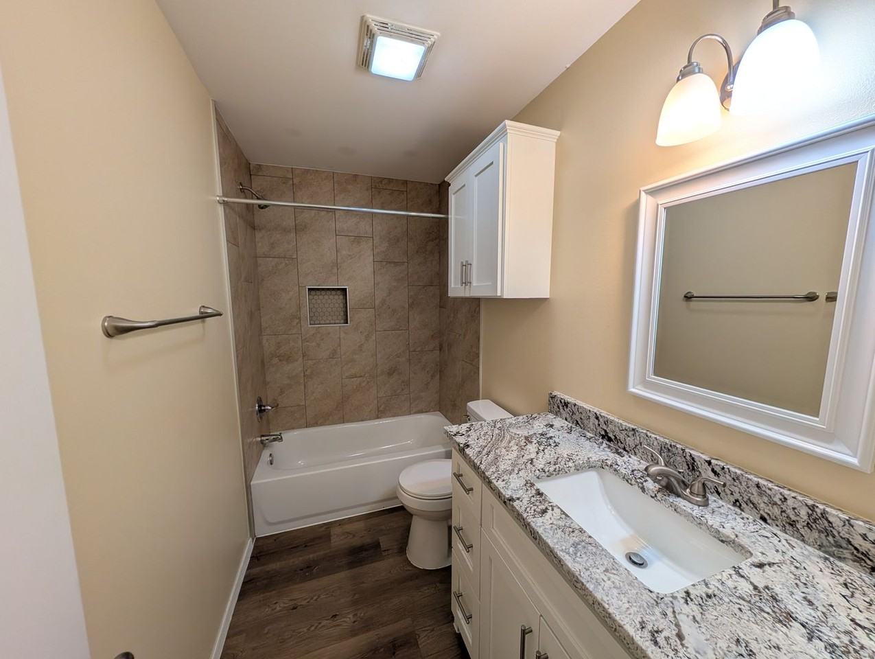 1664 S Pecan Pl - Photo 2 of 9