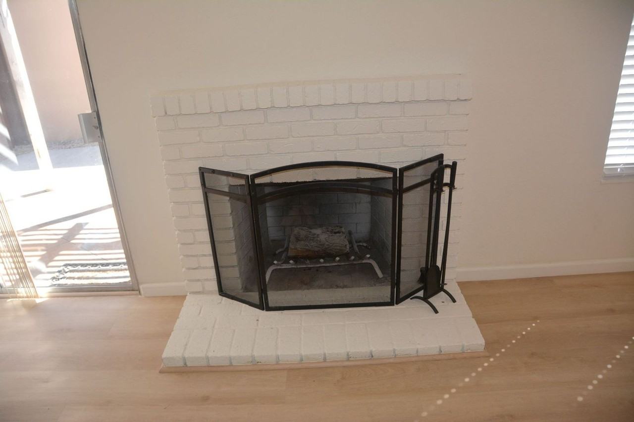 3221 Madrone St - Photo 5 of 30