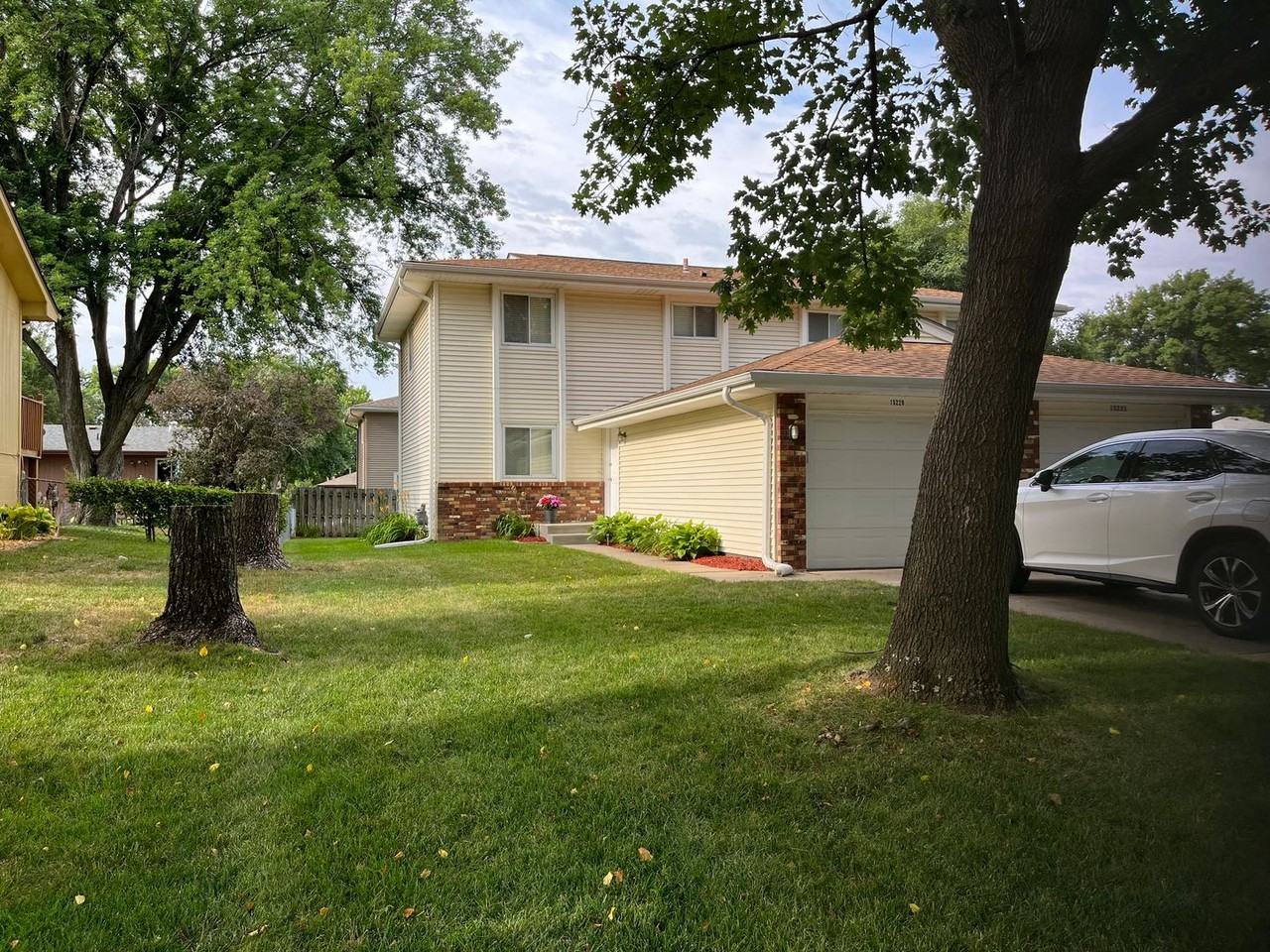 15229 Jefferson St - Photo 4 of 15