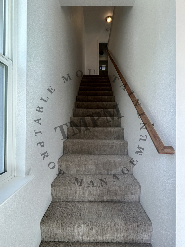 490 Butte Ave - Photo 6 of 14
