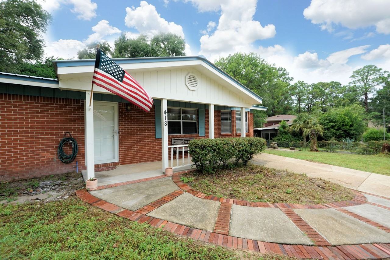 418 Bullock Blvd - Photo 3 of 28
