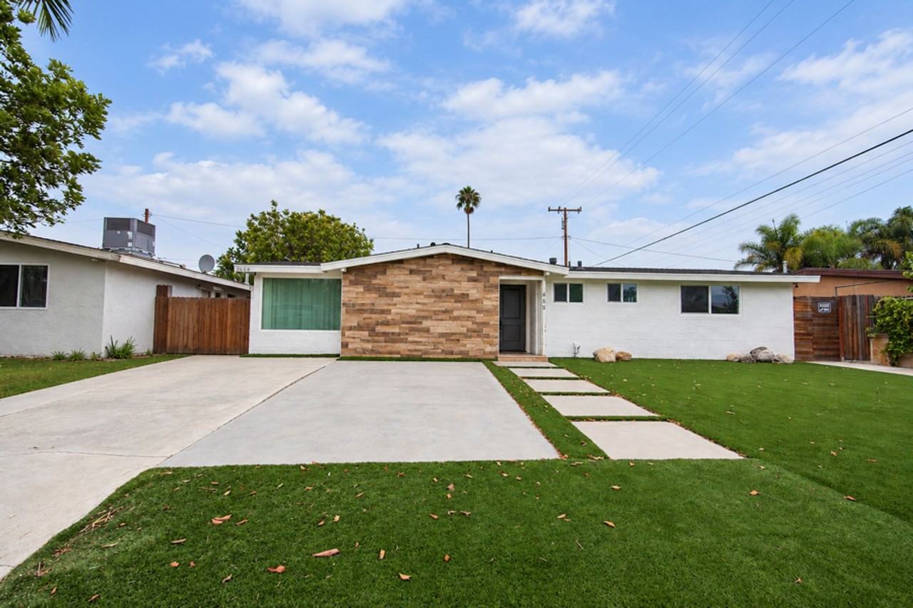 660 Beach St - Photo 2 of 30
