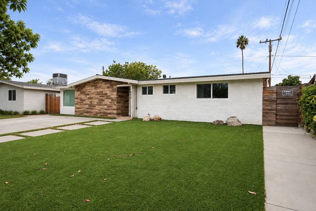 660 Beach St - Photo 3 of 30