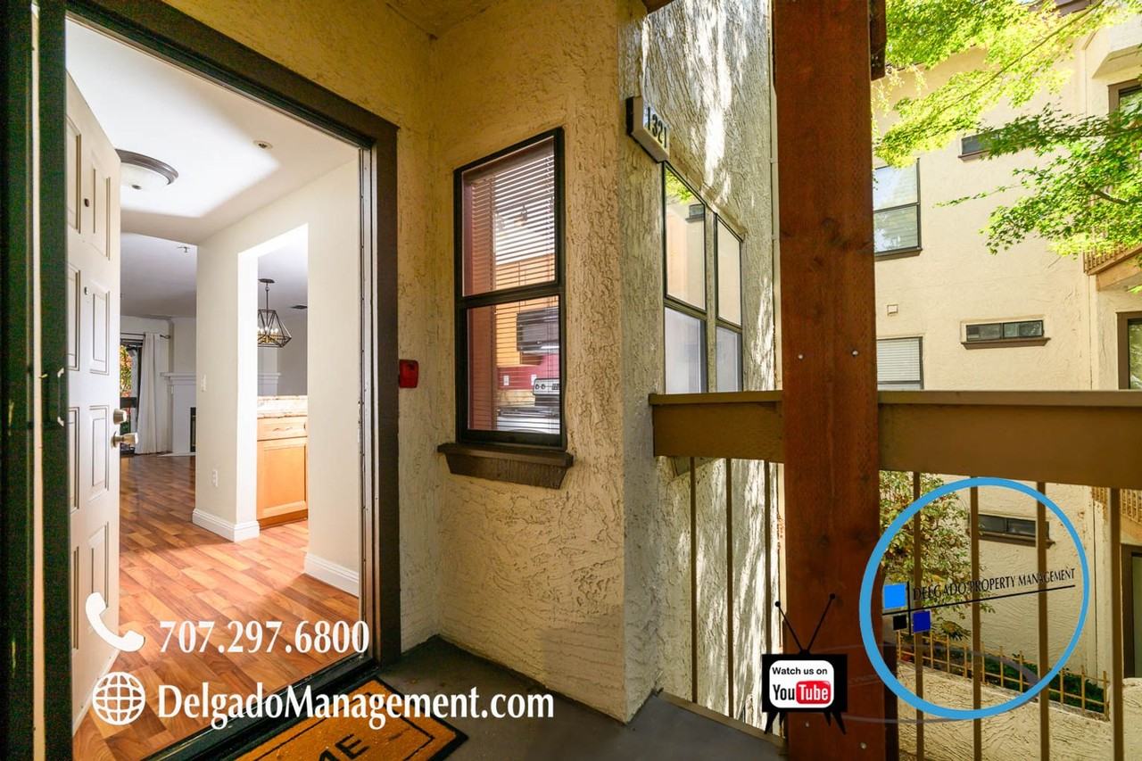 1321 S Villa Way - Photo 4 of 29