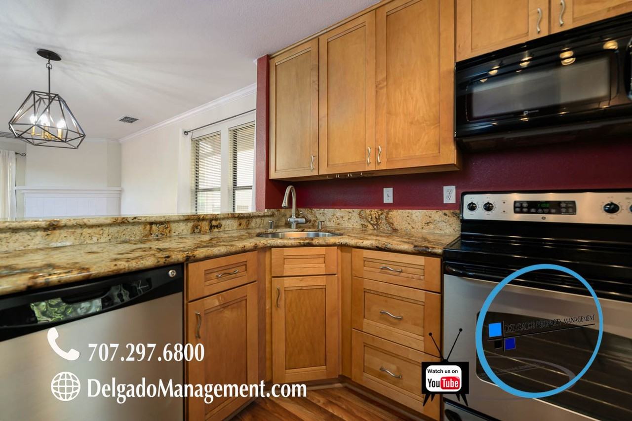 1321 S Villa Way - Photo 7 of 29