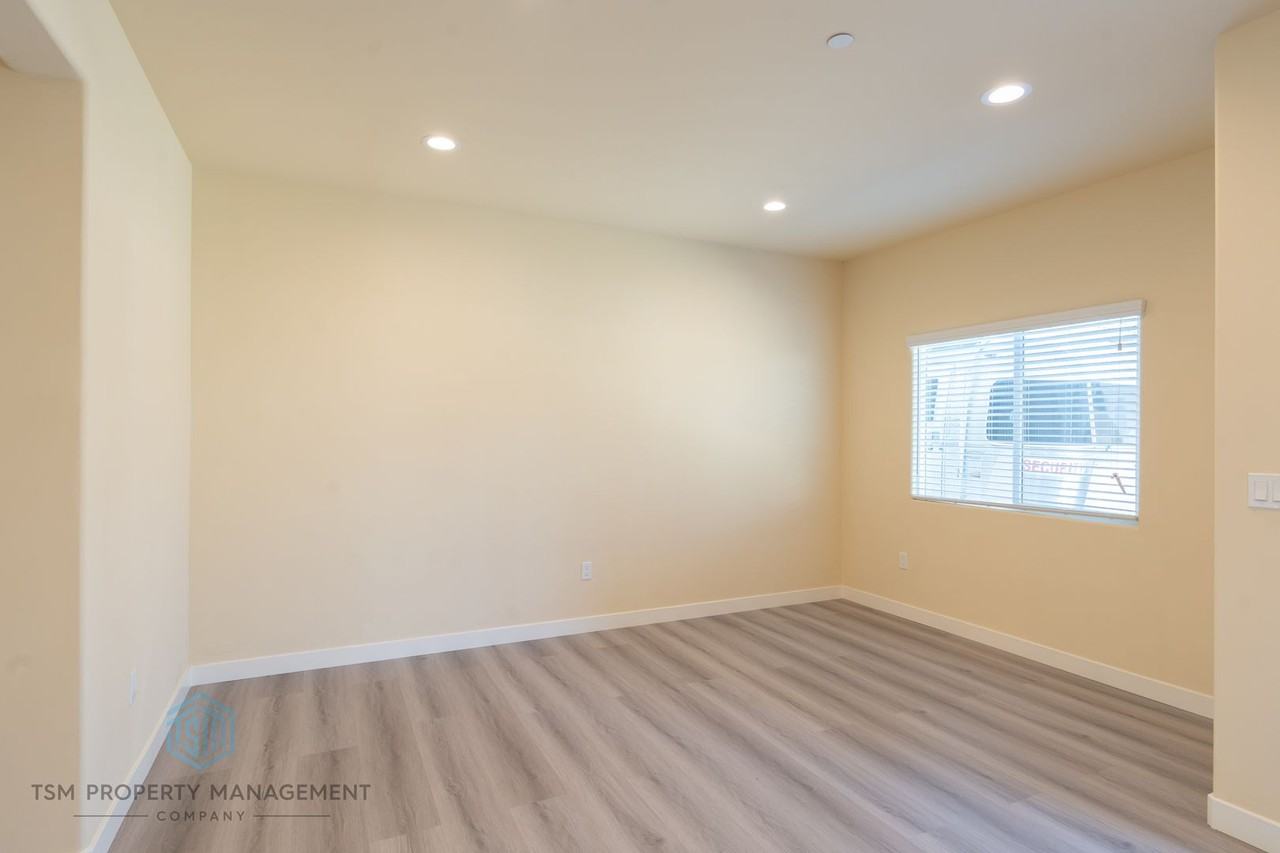 405 Genoa St #A - Photo 5 of 20
