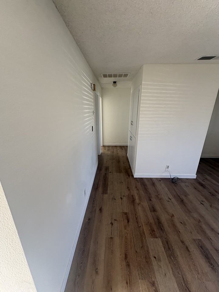 2009 S County Center Dr #1 - Photo 5 of 10