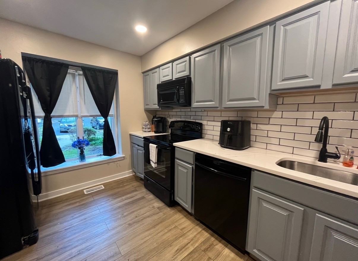 509 Jaeger Ct #1 - Photo 4 of 10