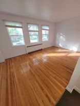 4976 Rue Jean-Brillant - Photo 1 of 1