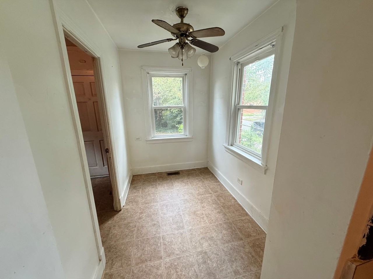 1312 Williamsburg Rd - Photo 7 of 18
