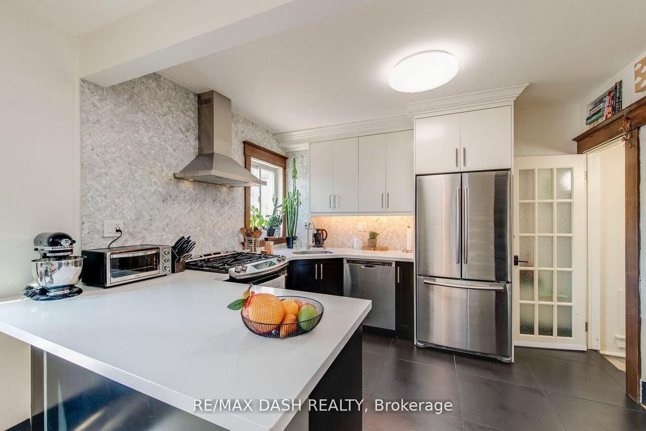 74 Oak Park Avenue - Photo 7 of 21