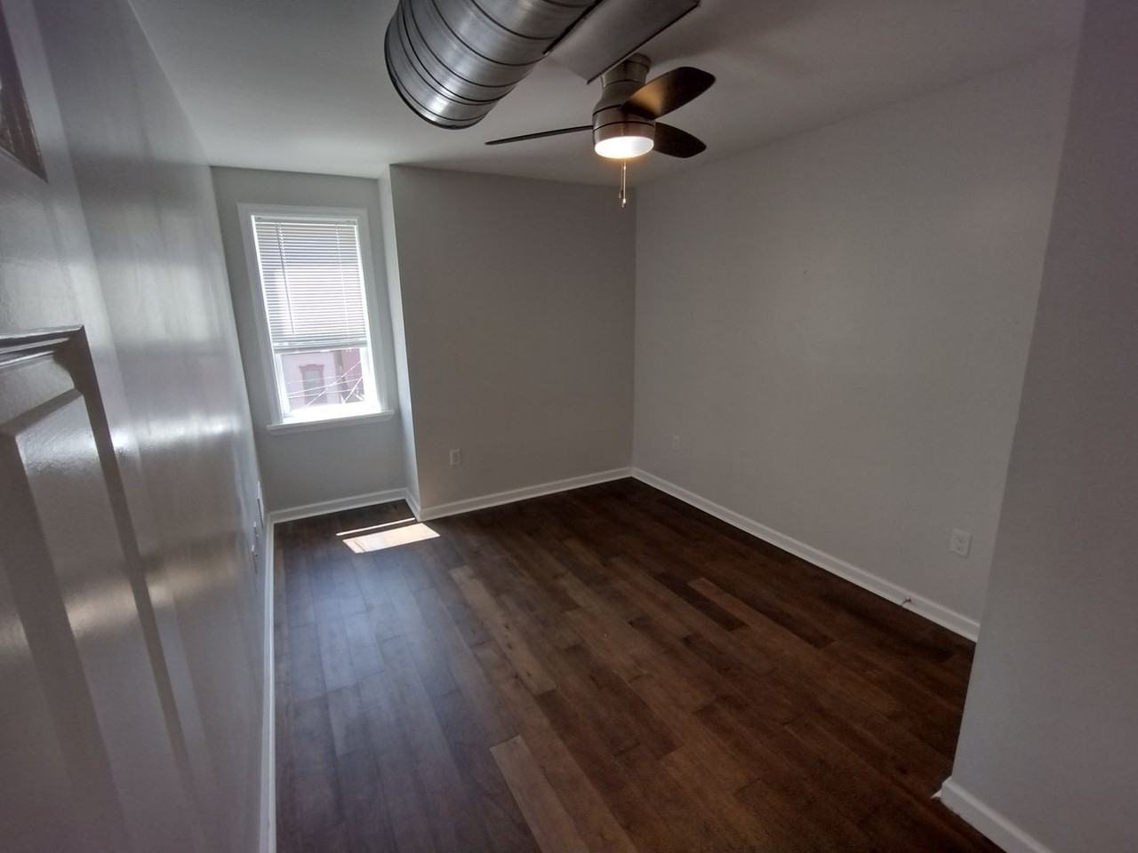 257 Atwood St - Photo 4 of 7