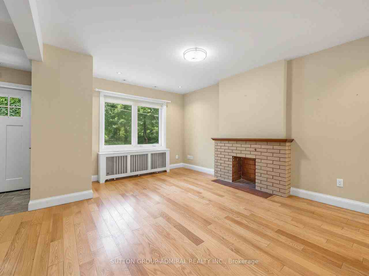 246 Ellis Avenue #Main - Photo 3 of 24