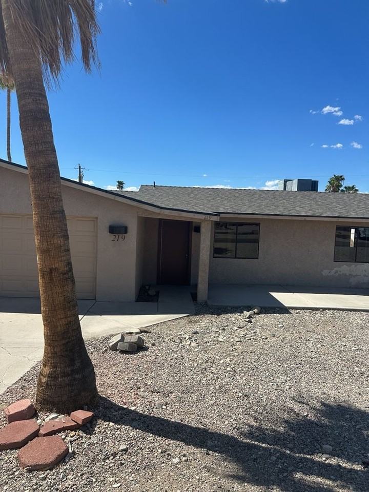 219 Jade Ln - Photo 2 of 27