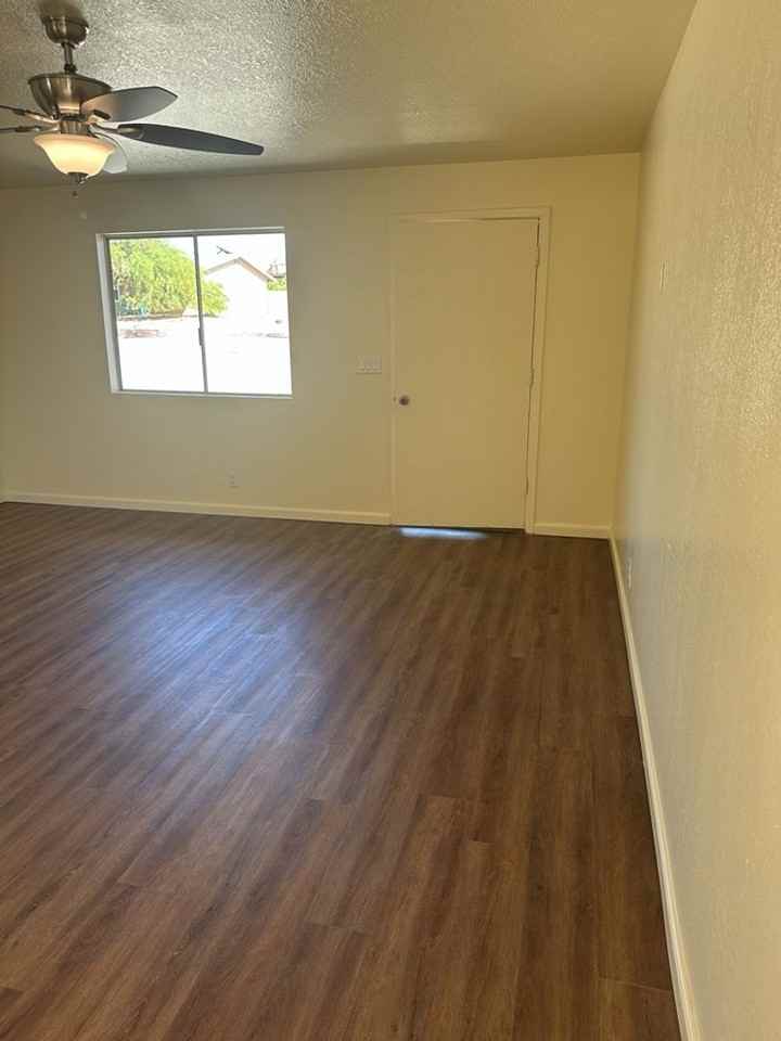 219 Jade Ln - Photo 6 of 27