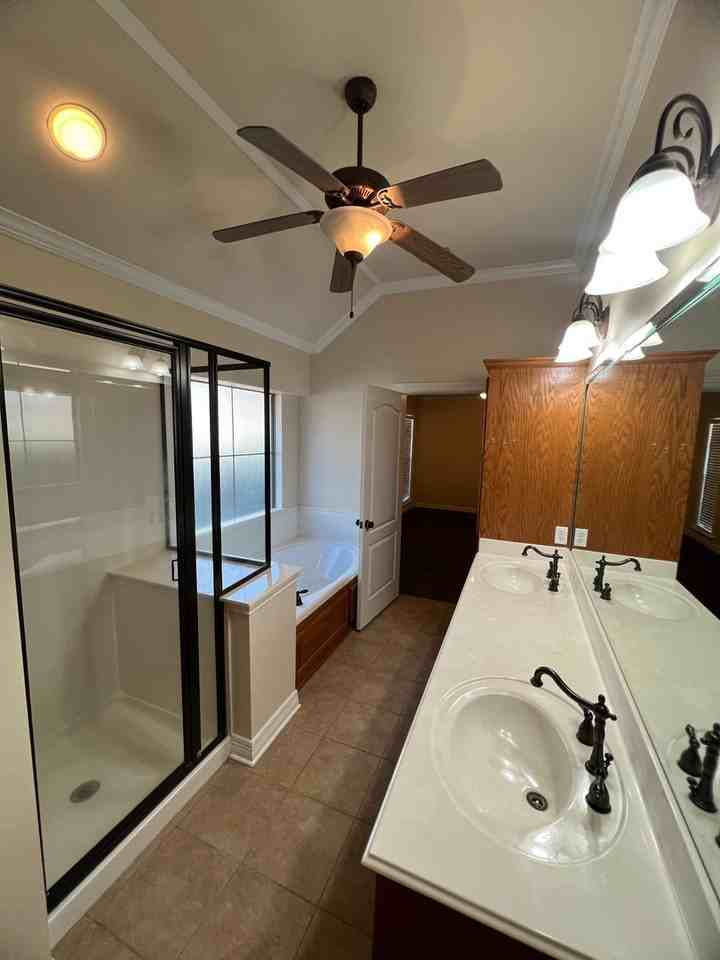 502 Brunswick Gdns - Photo 2 of 23