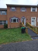 416 S Saint George St - Photo 1 of 1