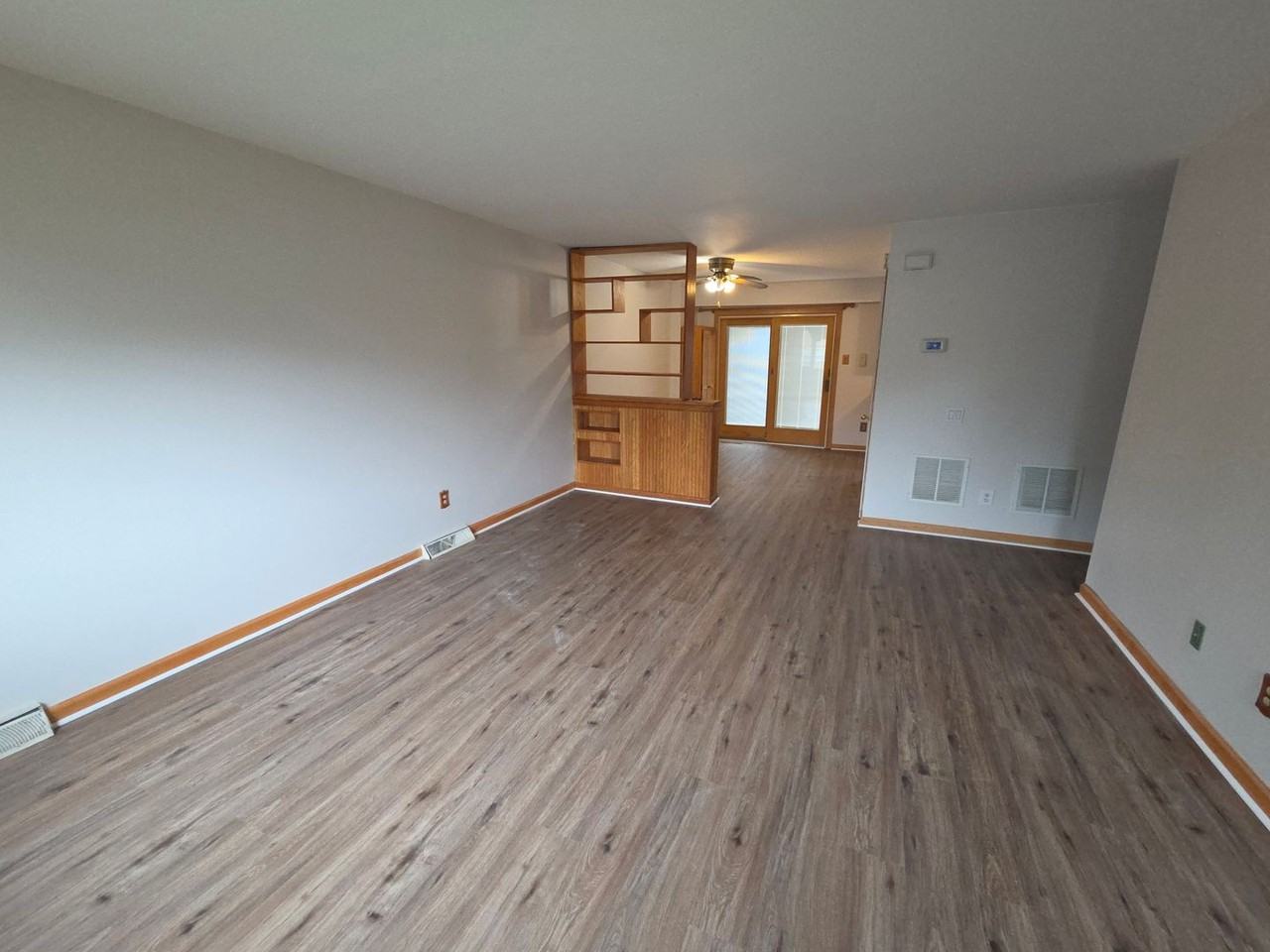 416 S Saint George St - Photo 2 of 21