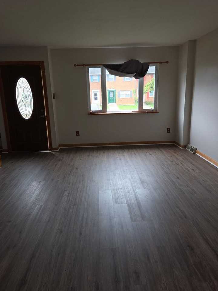 416 S Saint George St - Photo 6 of 21