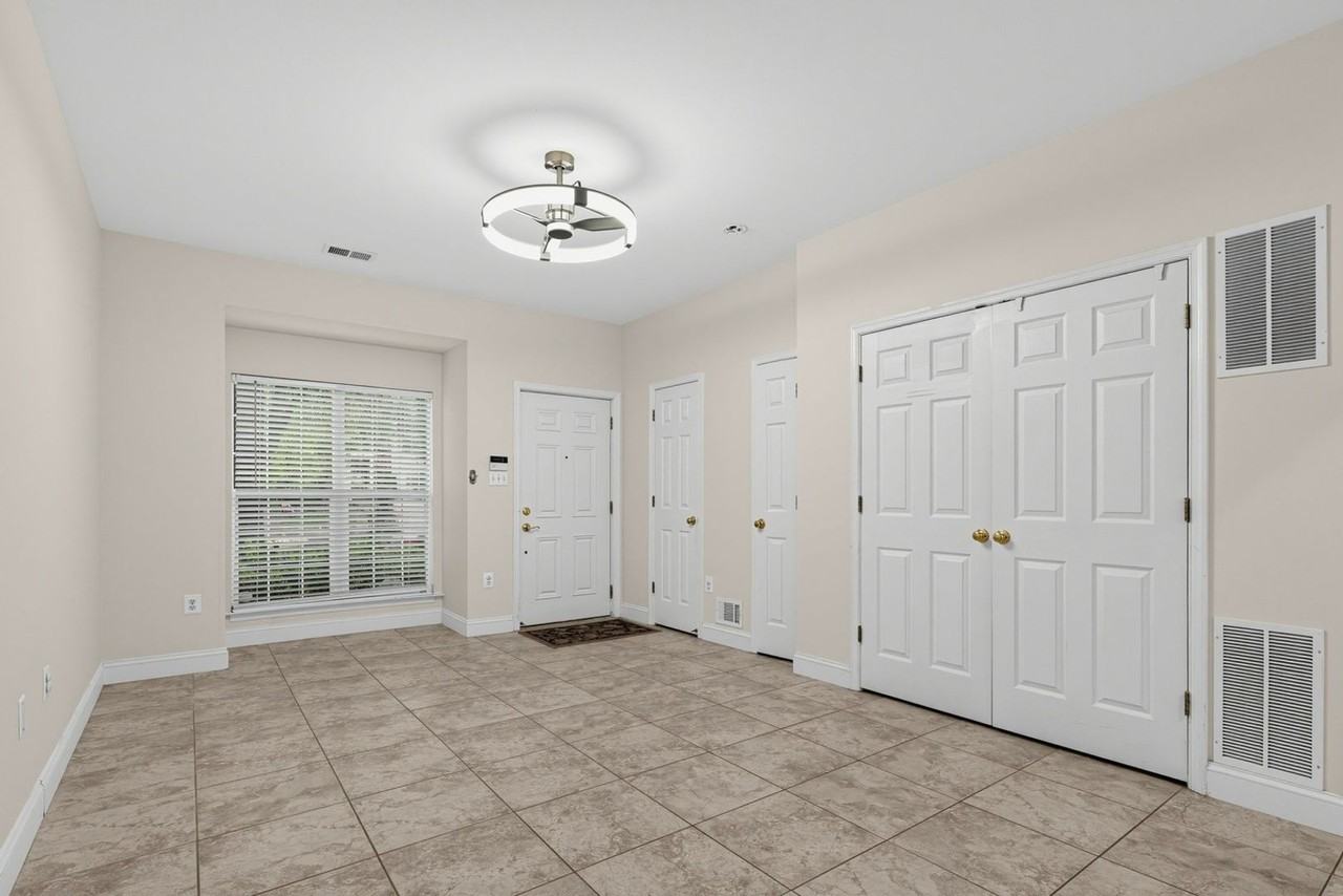 2420 Dew Meadow Ct - Photo 5 of 32