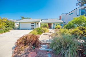 featured image of 2788 Bluebird Cir