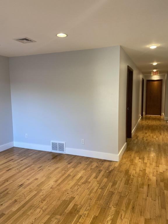 4270 Lake St - Photo 3 of 11