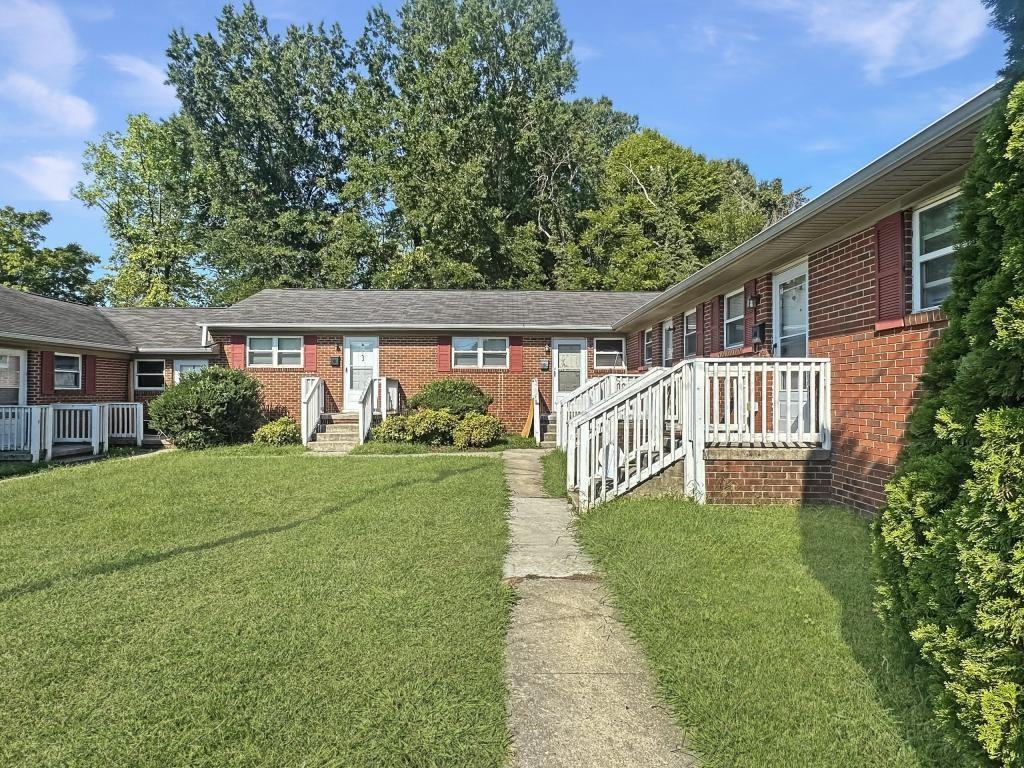 906 Martin Luther King Jr Dr