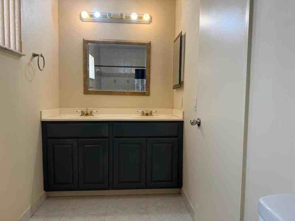 12028 Royal Palm Blvd - Photo 4 of 9