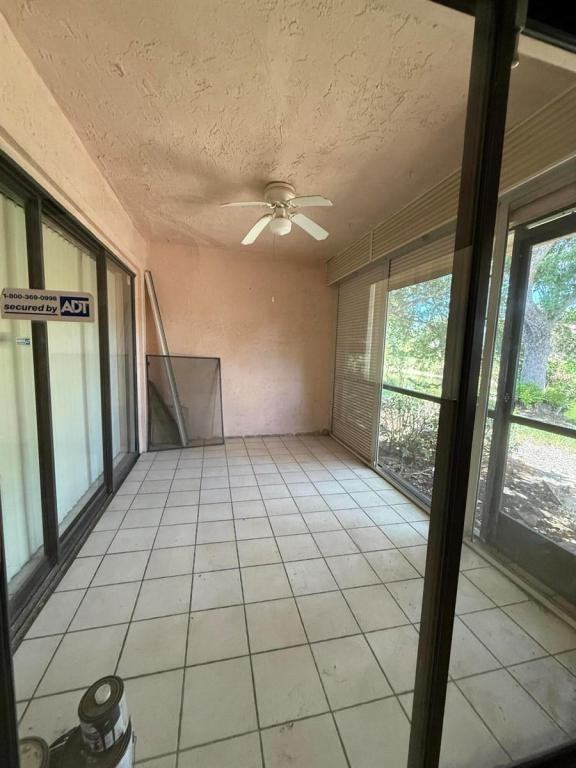 12028 Royal Palm Blvd - Photo 5 of 9