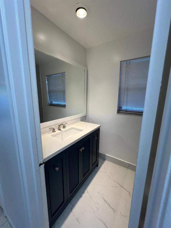 3223 Sw 1st St ##0 - Photo 5 of 7