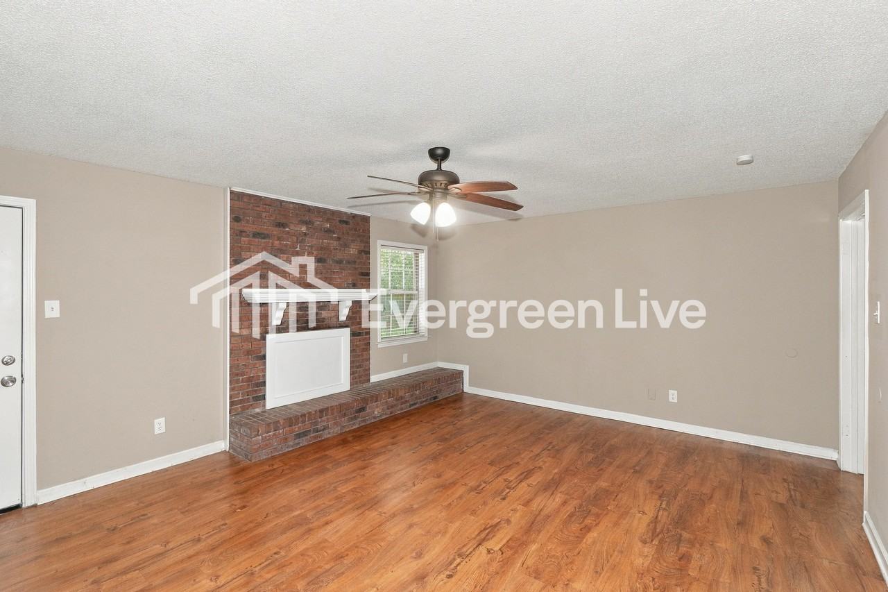 3066 Blackwell Cv - Photo 3 of 15
