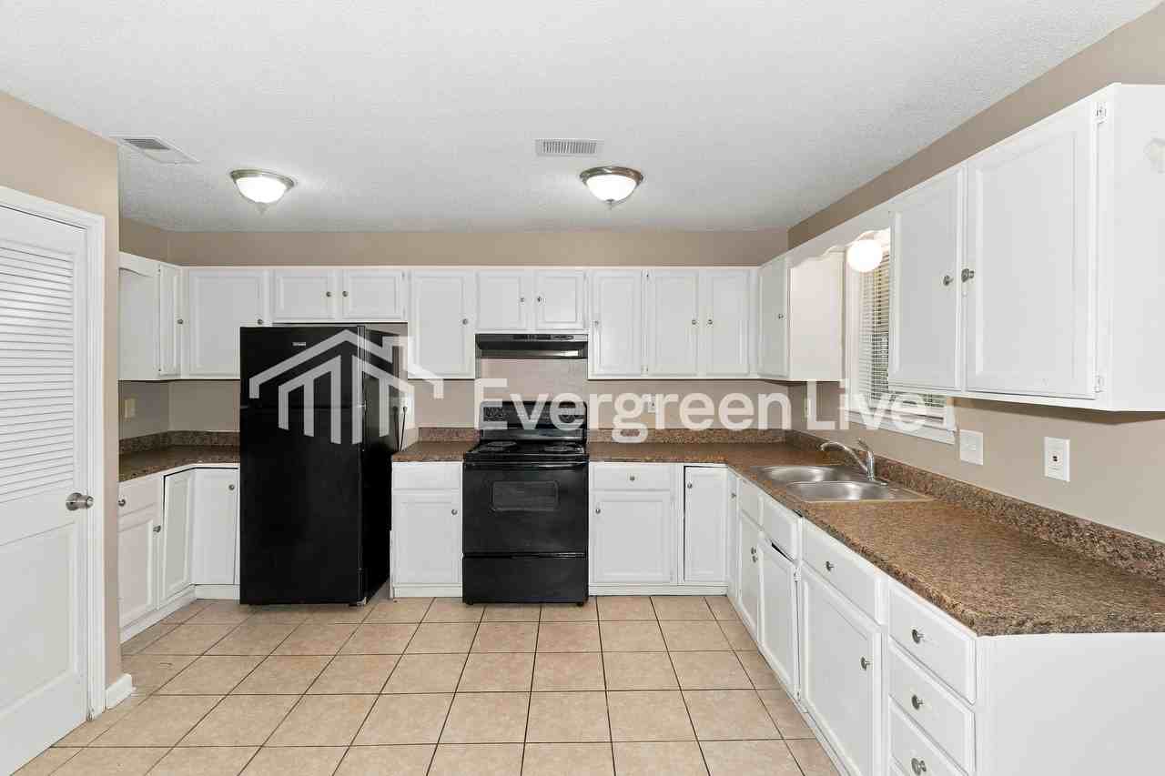3066 Blackwell Cv - Photo 6 of 15