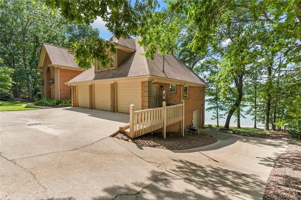 6576 Yacht Club Rd - Photo 7 of 50