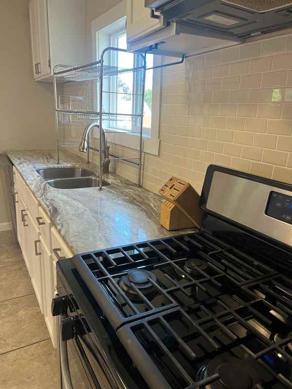 3825 Jackson St Ne - Photo 5 of 9