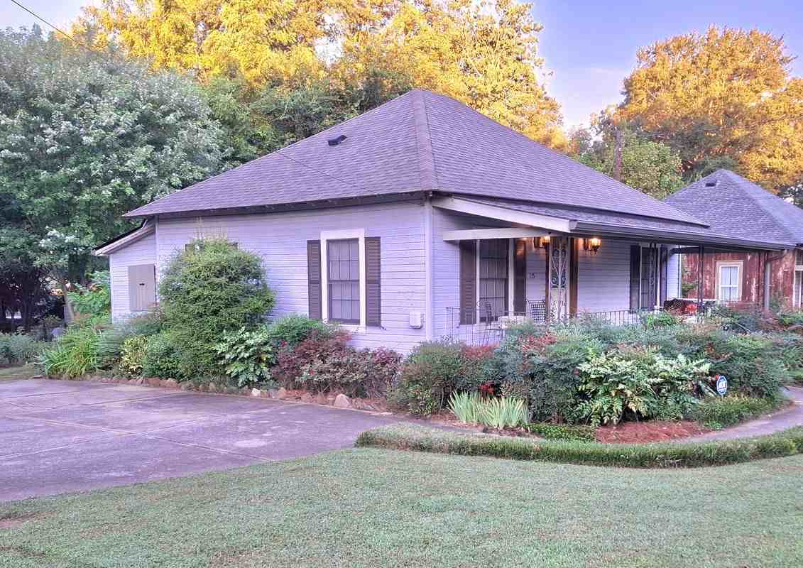 135 Marble Mill Rd Nw - Photo 2 of 19