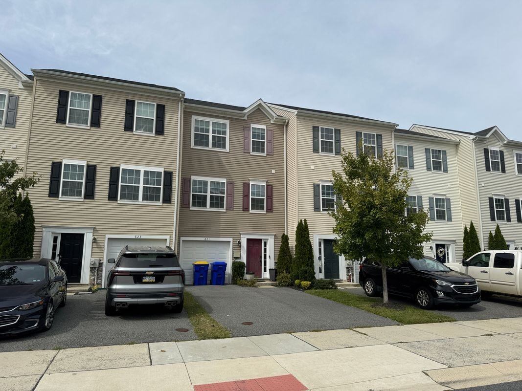 821 Lissicasey Loop - Photo 2 of 21