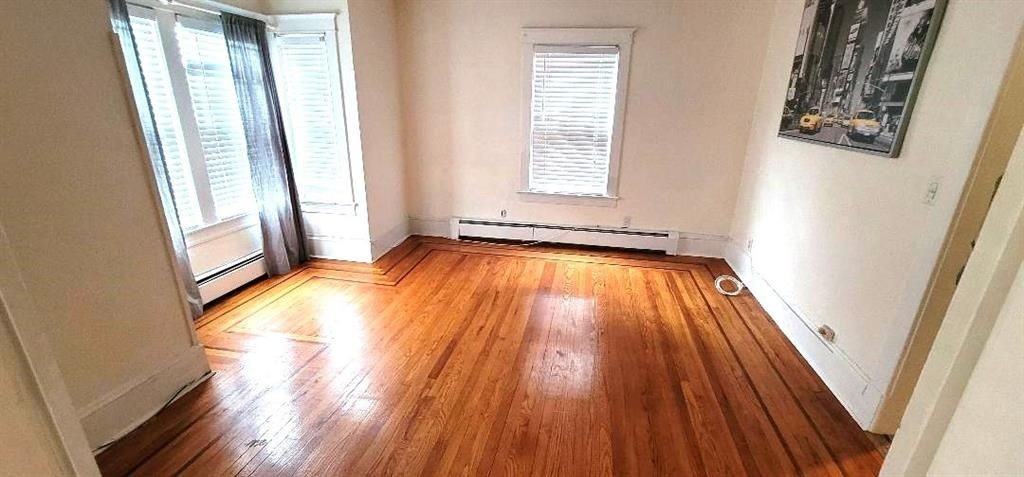 95 Grand Ave - Photo 5 of 11
