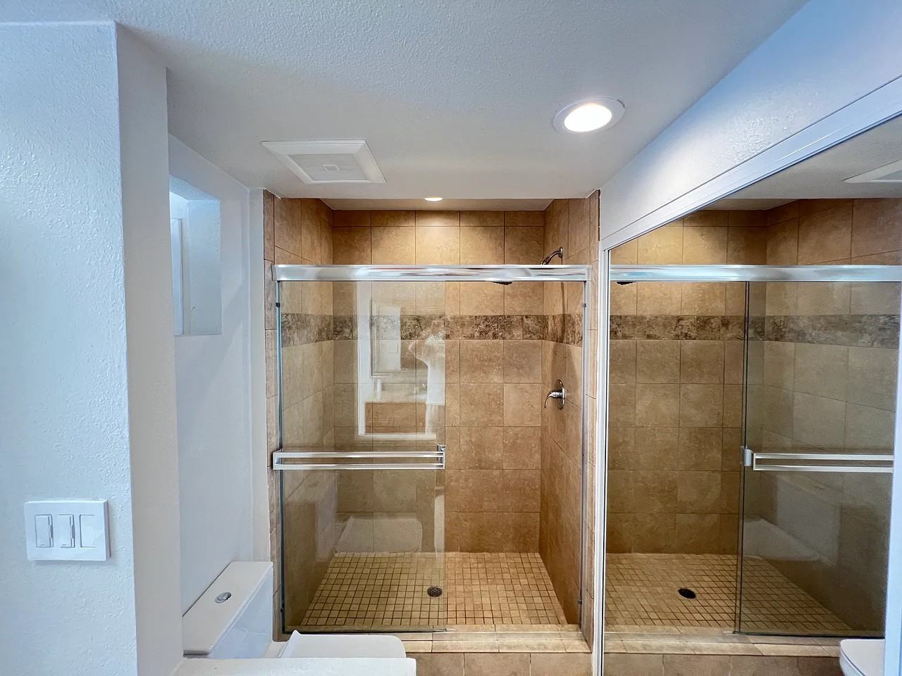 6141 Kelley Cir - Photo 3 of 20