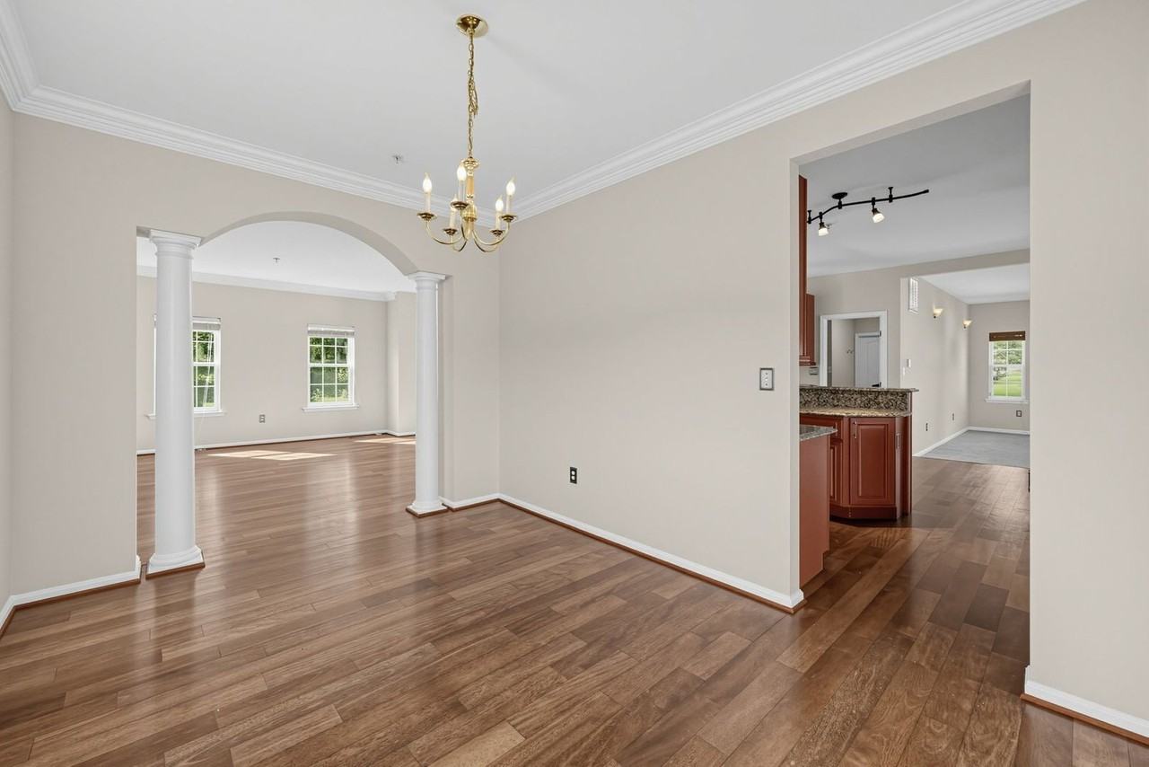 12014 Crestwood Ave S - Photo 6 of 23
