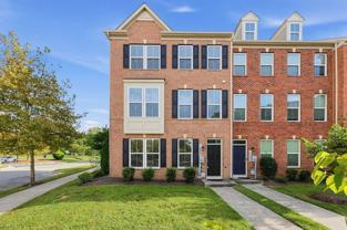 10883 Eton Aly - Photo 1 of 1