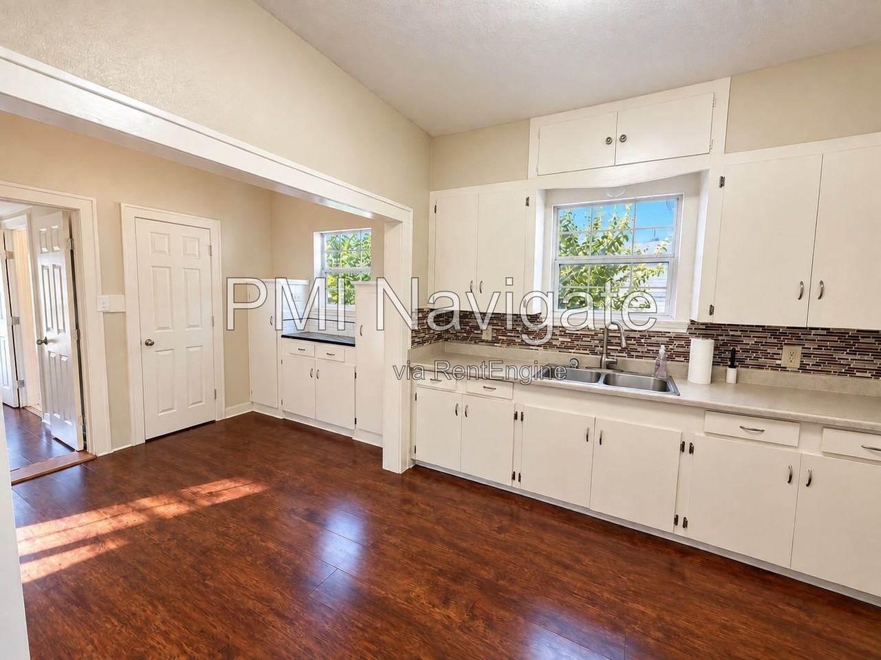 1118 Mckinley Ave - Photo 5 of 19