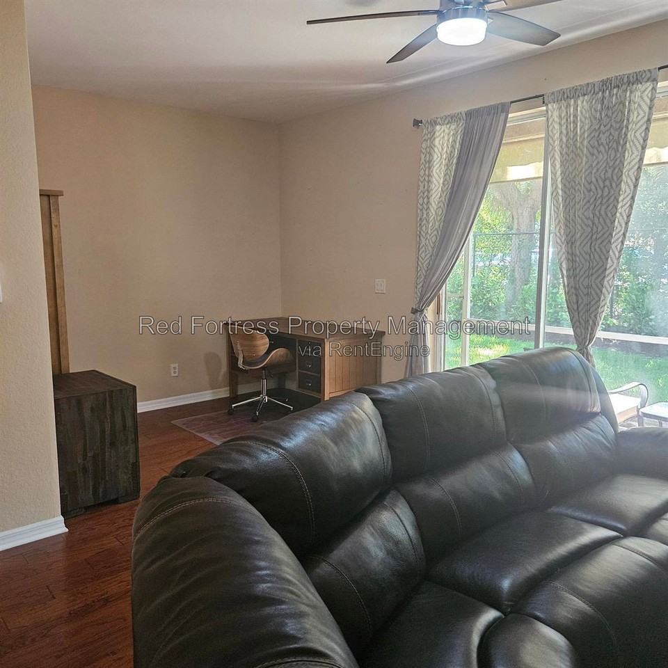9521 Roundstone Cir - Photo 6 of 17