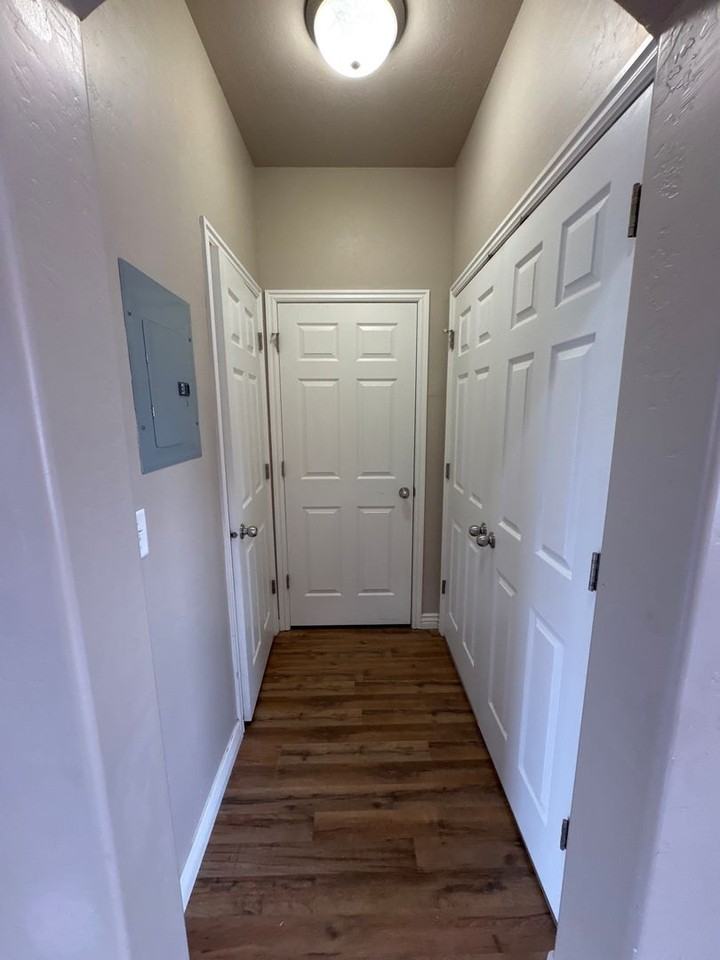 1562 W 300 S - Photo 6 of 17
