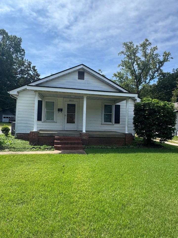 2612 Rochelle St - Photo 5 of 20