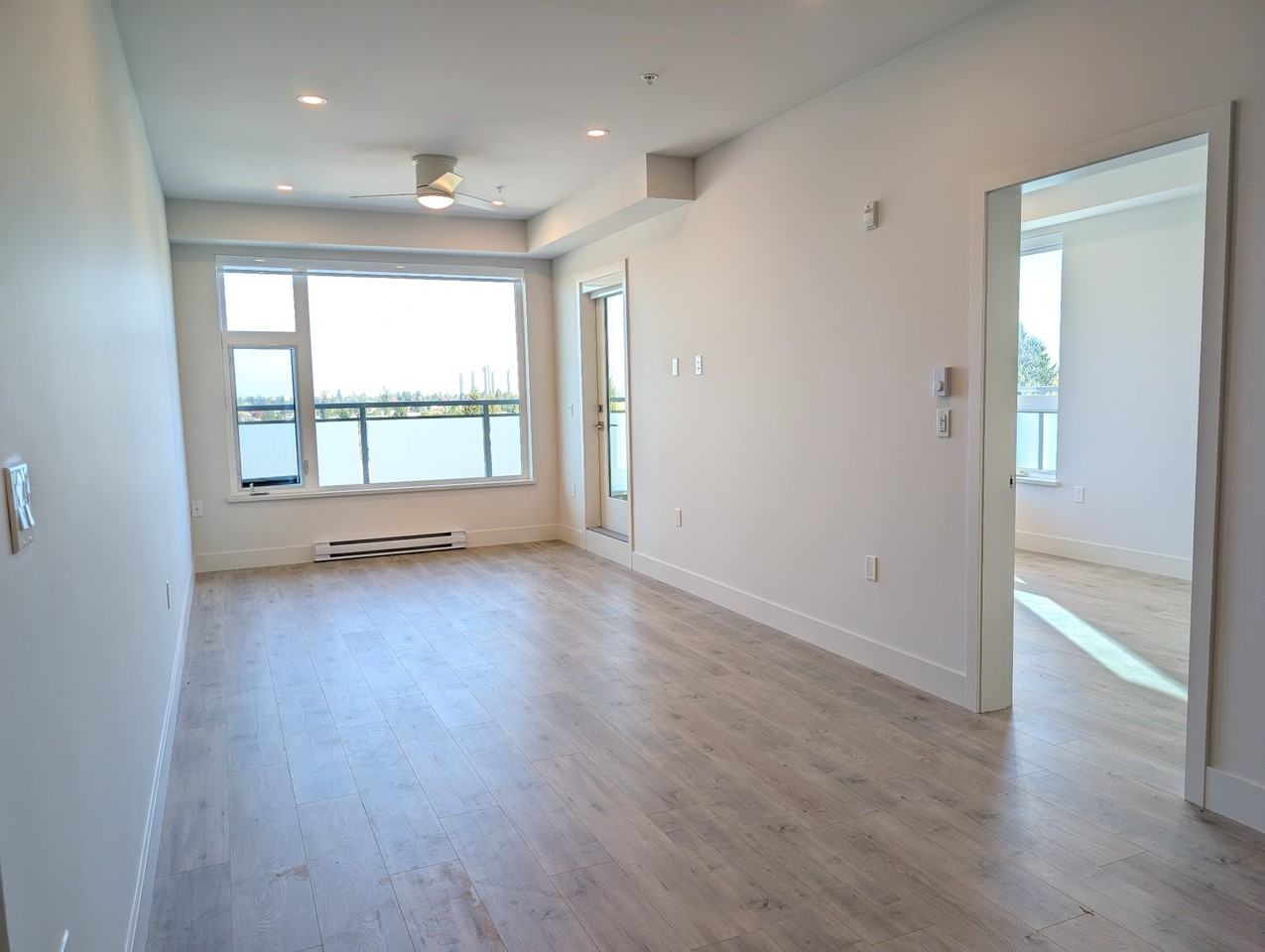 6479 Selma Avenue #601 - Photo 3 of 6